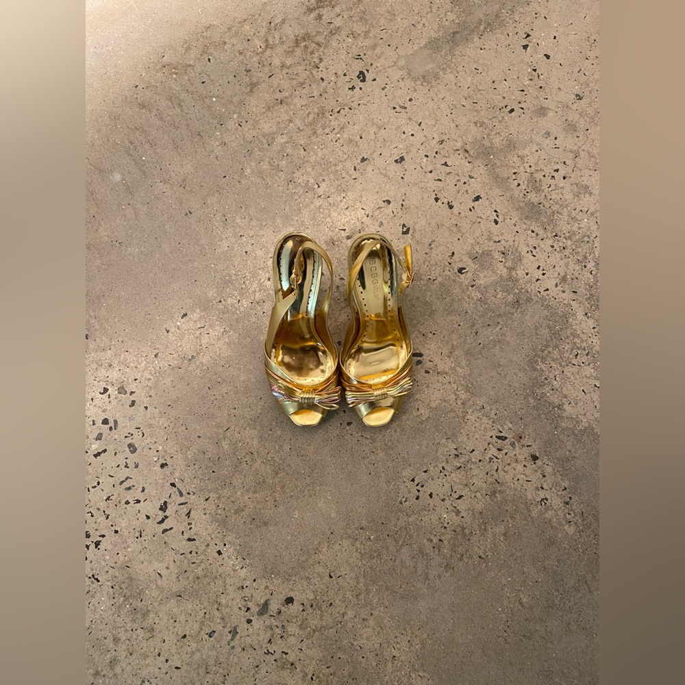 Vintage BCBGirls Gold Rainbow Peep-Toe Heels EUC